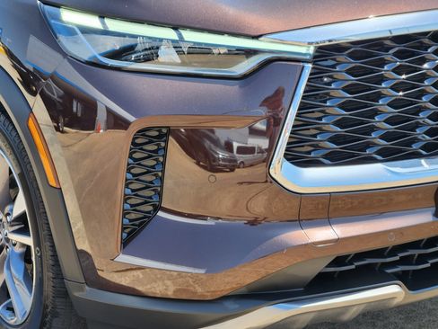 Used 2022 INFINITI QX60 Luxe w/ Performance Audio Package FWD image 9