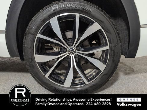 Used 2024 Volkswagen Atlas SEL Premium R-Line image 5