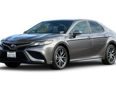 Used 2024 Toyota Camry SE