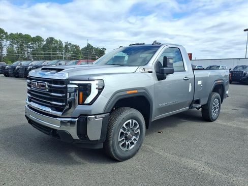 New 2025 GMC Sierra 2500 SLE image 3