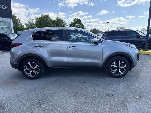 Certified 2021 Kia Sportage LX AWD/4WD image 2