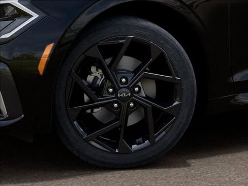 New 2026 Kia K5 GT-Line image 9