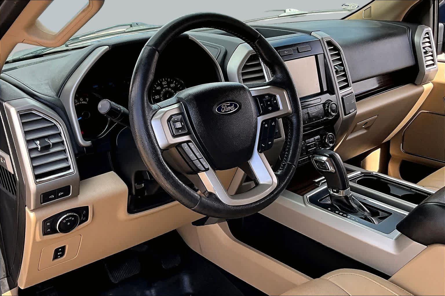 Used 2015 Ford F150 Lariat w/ Equipment Group 501A Mid RWD image 17