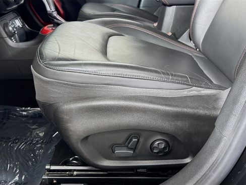 Used 2016 Jeep Renegade Trailhawk w/ Premium Trailhawk Package image 23