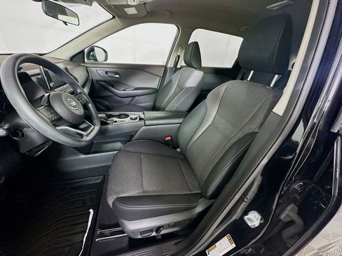 Used 2021 Nissan Rogue SV image 13