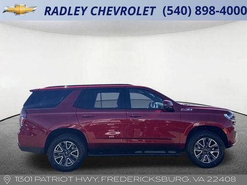 Used 2024 Chevrolet Tahoe Z71 w/ Luxury Package image 11