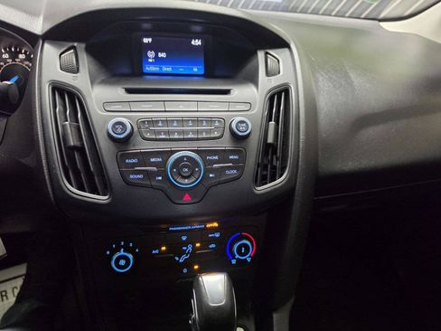 Used 2016 Ford Focus SE FWD image 15
