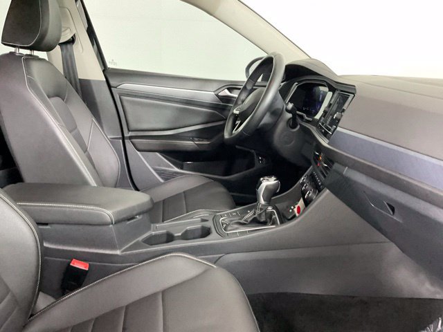 Used 2024 Volkswagen Jetta SE FWD image 17