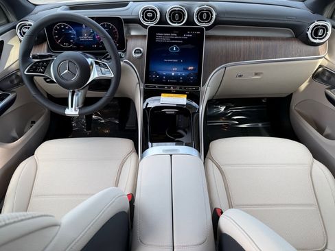 New 2026 Mercedes-Benz GLC 300 4MATIC image 12
