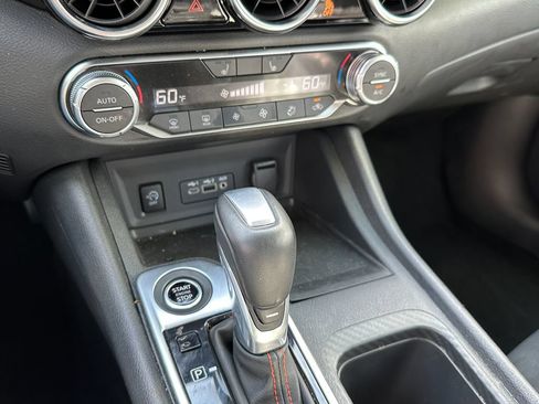 Used 2025 Nissan Sentra SR FWD image 29
