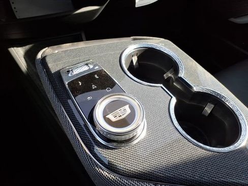 New 2026 Cadillac Optiq Sport 2 image 32