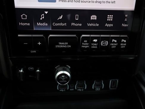 Used 2025 RAM 3500 Limited image 30