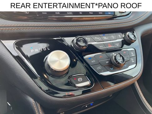 Used 2021 Chrysler Pacifica Pinnacle AWD/4WD image 58