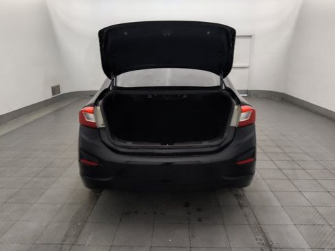 Used 2017 Chevrolet Cruze LT w/ Sun And Sound Package FWD image 29