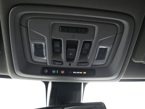 Used 2022 GMC Sierra 1500 SLT w/ SLT Premium Plus Package image 16