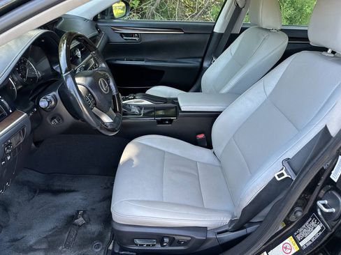Used 2018 Lexus ES 350 w/ Navigation System Package FWD image 11