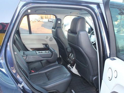 Used 2015 Land Rover Range Rover HSE image 19