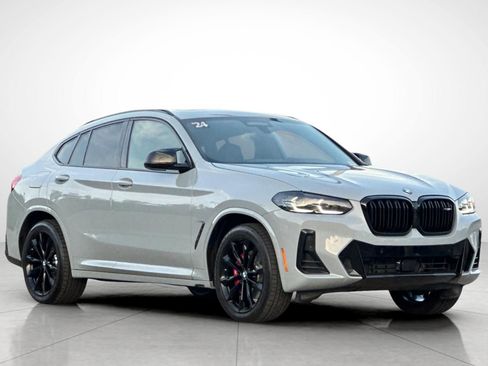 Used 2024 BMW X4 M40i image 17