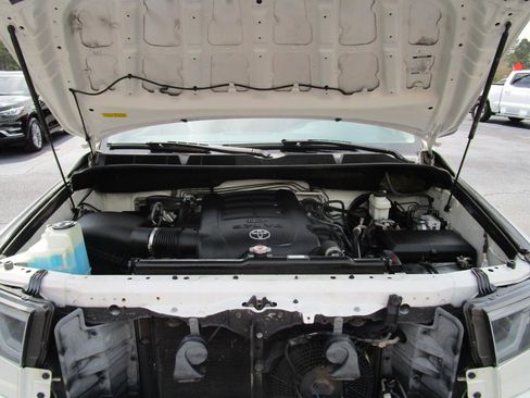 Used 2018 Toyota Sequoia Platinum image 37