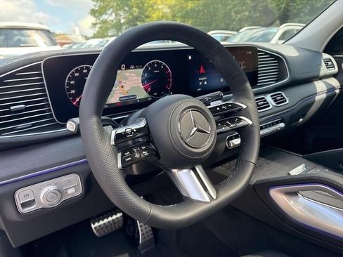 Used 2026 Mercedes-Benz GLS 450 4MATIC image 11