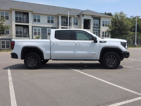 Used 2025 GMC Sierra 1500 AT4X AWD/4WD image 3