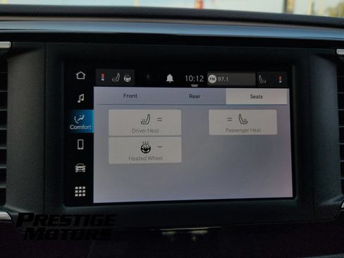 Used 2022 Chrysler Voyager LX FWD image 13