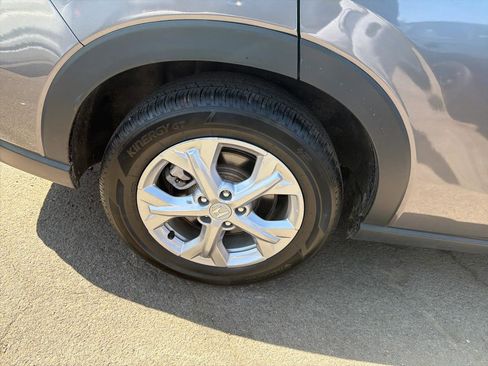 Used 2024 Honda HR-V LX image 5