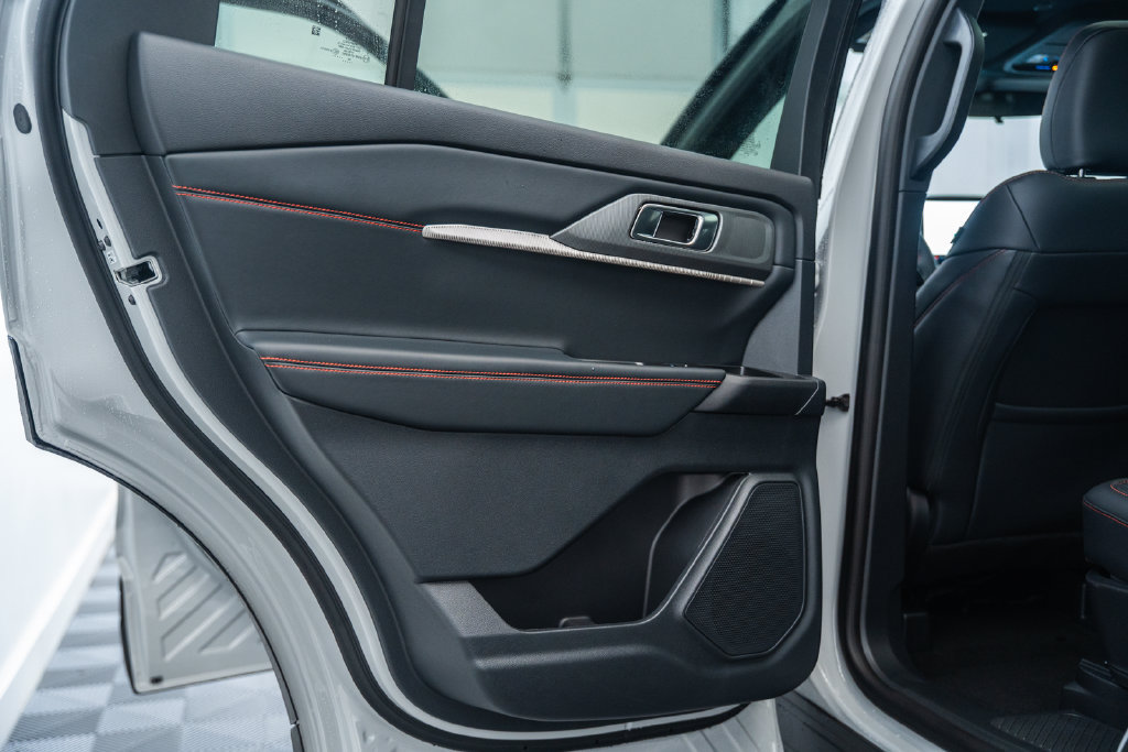 New 2027 Ford Explorer ST-Line AWD/4WD image 44