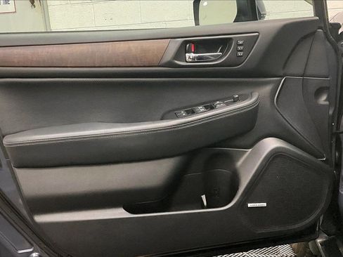Used 2016 Subaru Outback 2.5i Limited image 22