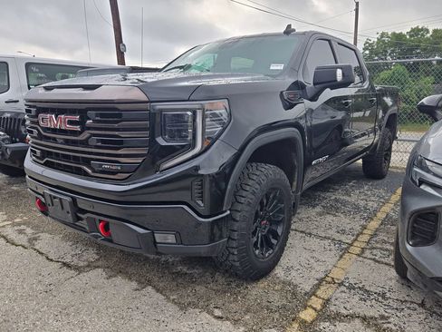 Used 2023 GMC Sierra 1500 AT4X AWD/4WD image 2