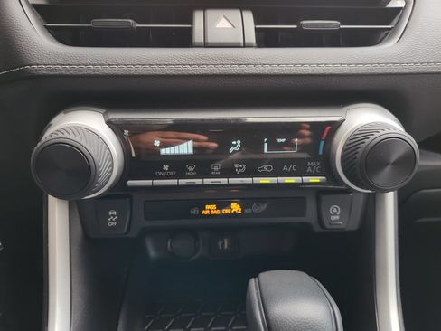 Used 2025 Toyota RAV4 LE FWD image 18