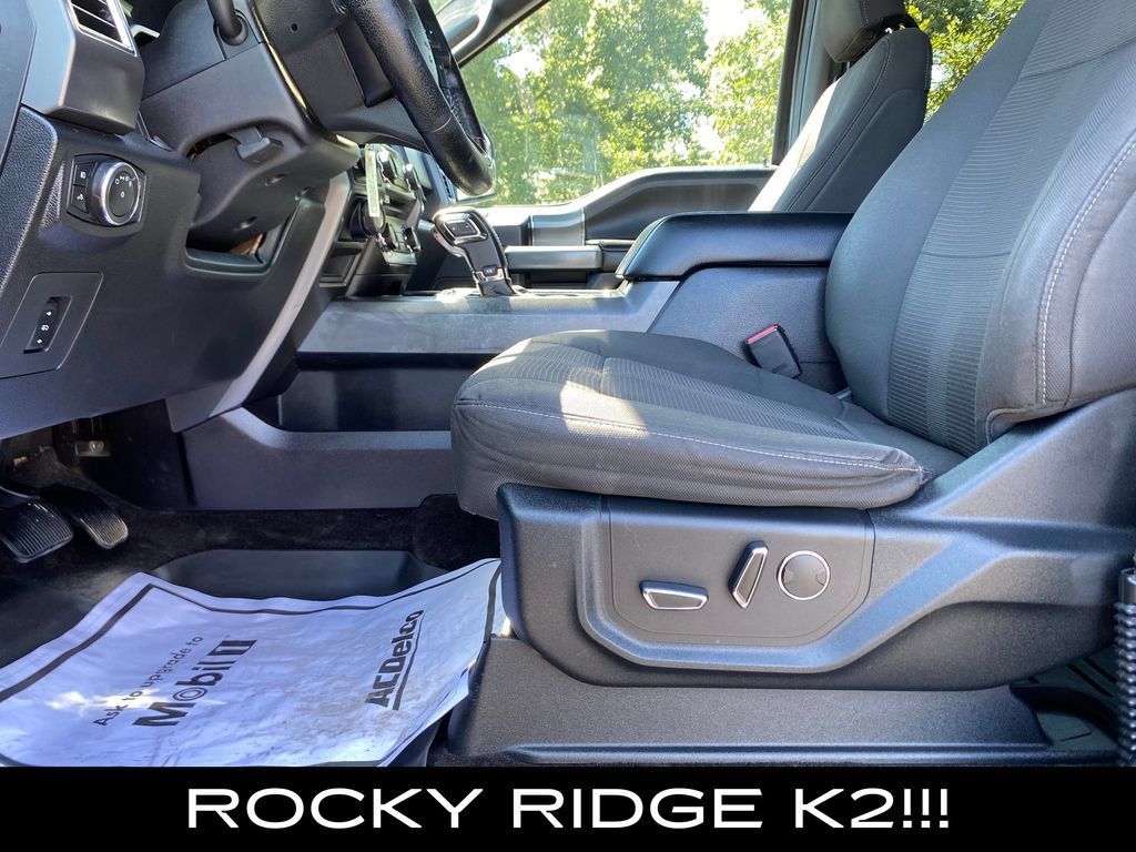 Used 2016 Ford F150 XLT w/ Equipment Group 302A Luxury AWD/4WD image 21