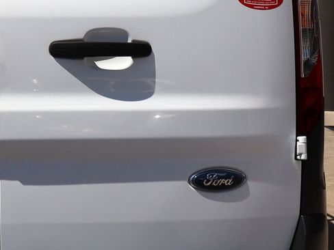 Used 2017 Ford Transit Connect XL FWD image 19