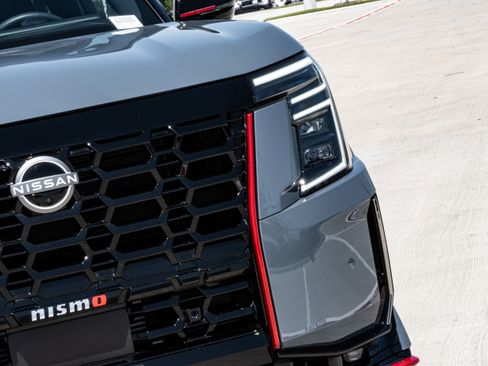 Used 2026 Nissan Armada NISMO AWD/4WD image 9