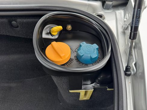 Used 2001 Porsche Boxster image 35