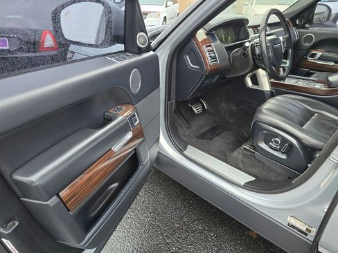 Used 2016 Land Rover Range Rover Supercharged image 16