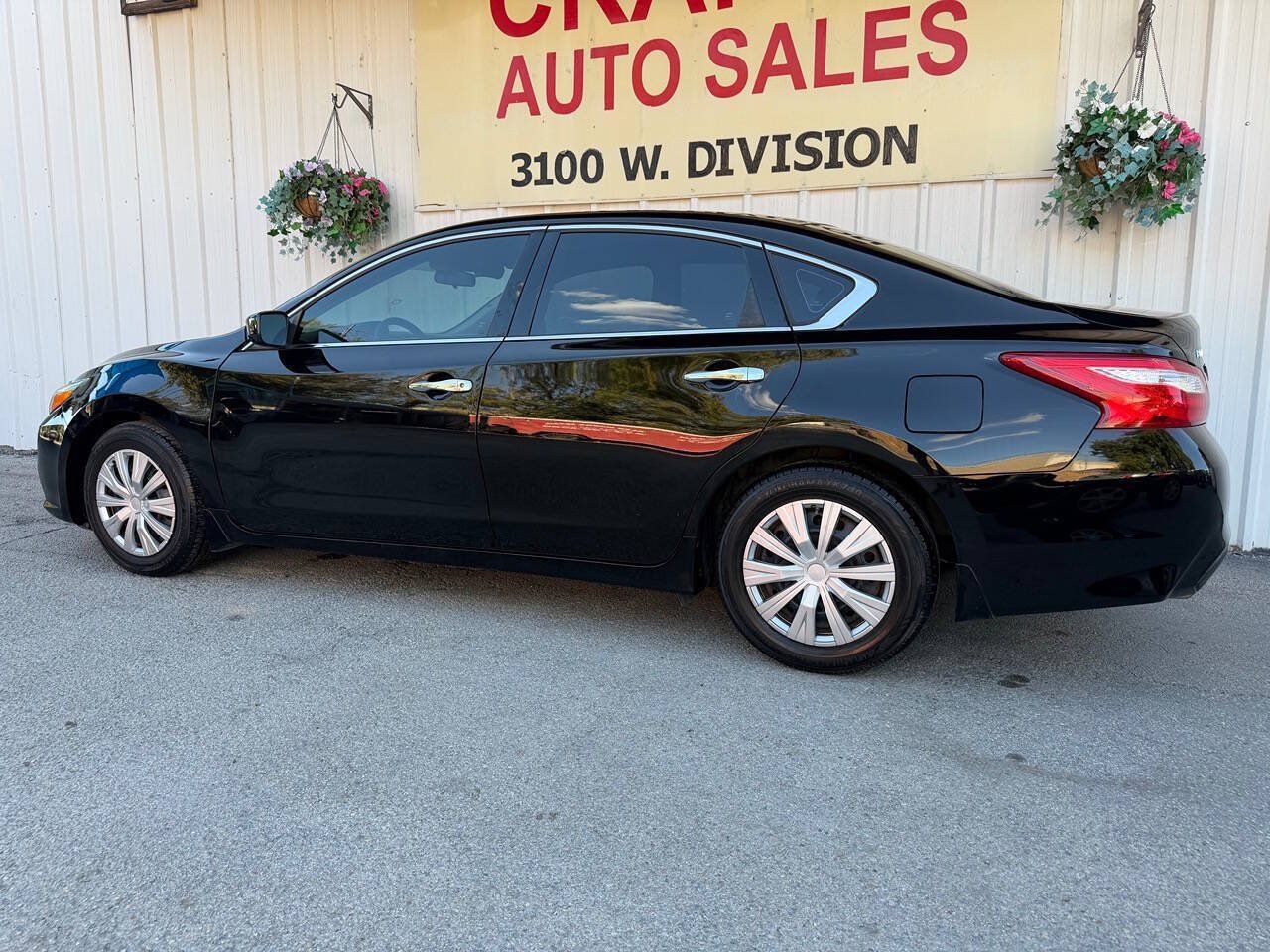 Used 2017 Nissan Altima 2.5 S w/ Power Driver Seat Package FWD image 9