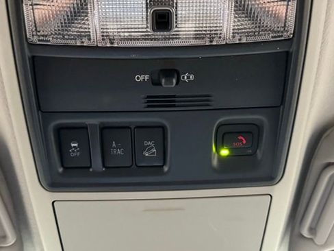 Used 2020 Toyota 4Runner SR5 image 26