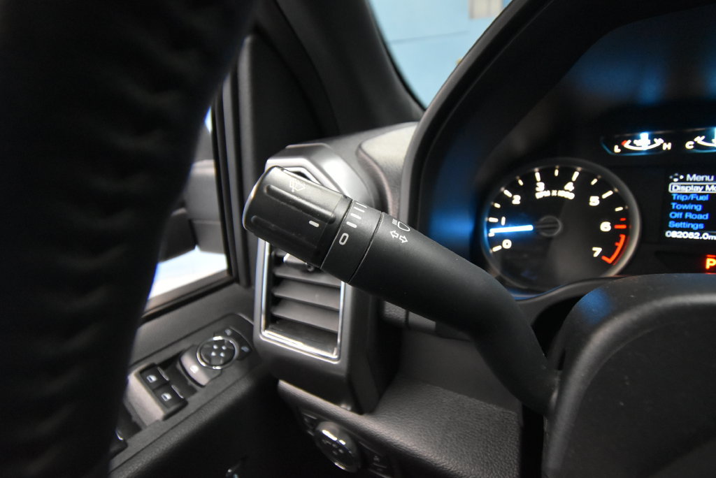 Used 2018 Ford F150 XLT w/ Equipment Group 302A Luxury AWD/4WD image 14