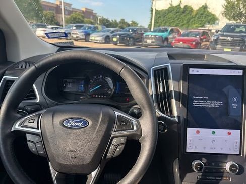 Used 2022 Ford Edge Titanium AWD/4WD image 10