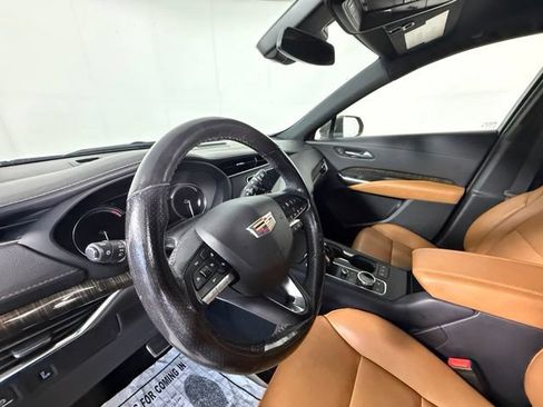 Used 2020 Cadillac XT4 Sport FWD image 12