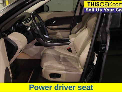 Used 2019 Land Rover Range Rover Evoque SE image 17