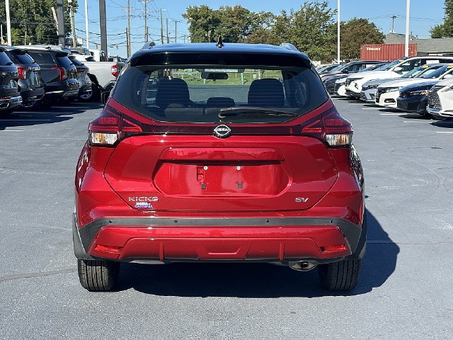 Used 2022 Nissan Kicks SV FWD image 7