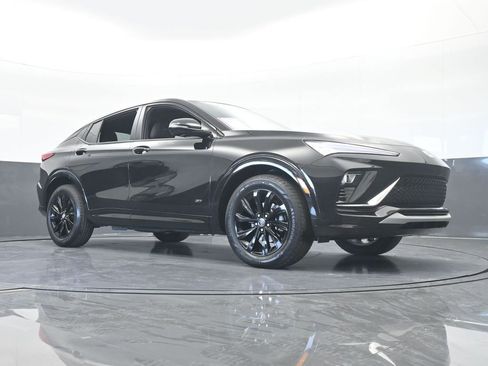 Used 2025 Buick Envista Sport Touring w/ Convenience II Package image 61