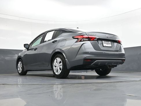 Used 2025 Nissan Versa S w/ Trunk Package image 40