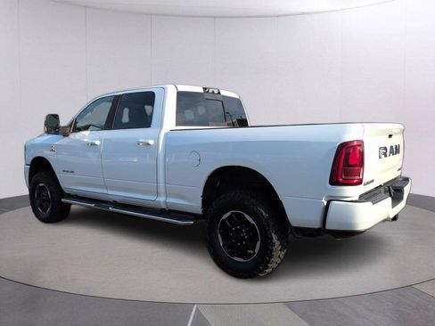 Used 2025 RAM 2500 Laramie AWD/4WD image 5