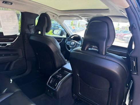 Used 2018 Volvo S90 T5 Momentum w/ Convenience Package FWD image 13
