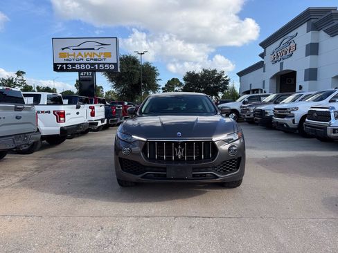 Used 2019 Maserati Levante AWD/4WD image 39
