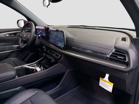 New 2026 Chevrolet Traverse LT w/ LPO, Floor Liner Package image 31