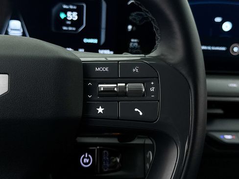 Certified 2024 Kia EV9 Light Long Range RWD image 37
